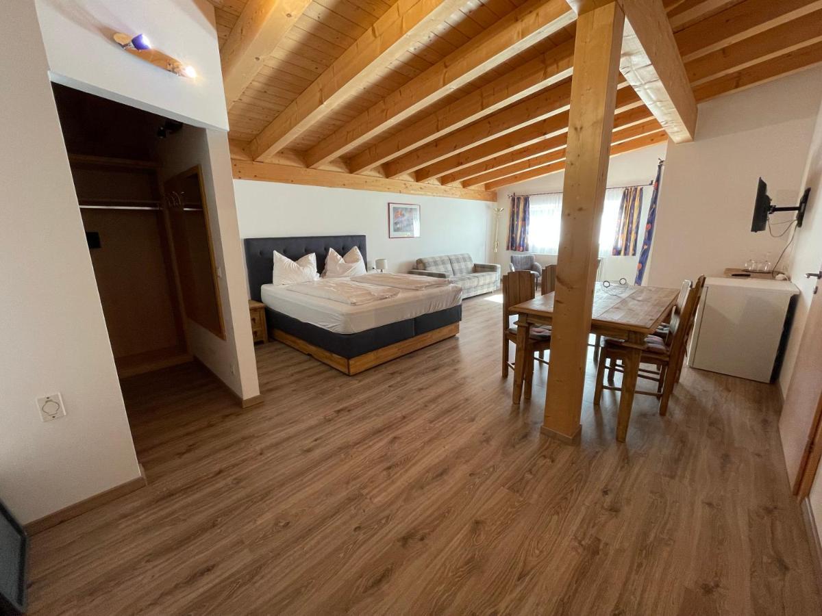 Hotel EuroParcs Leutasch-Seefeld Zimmer foto