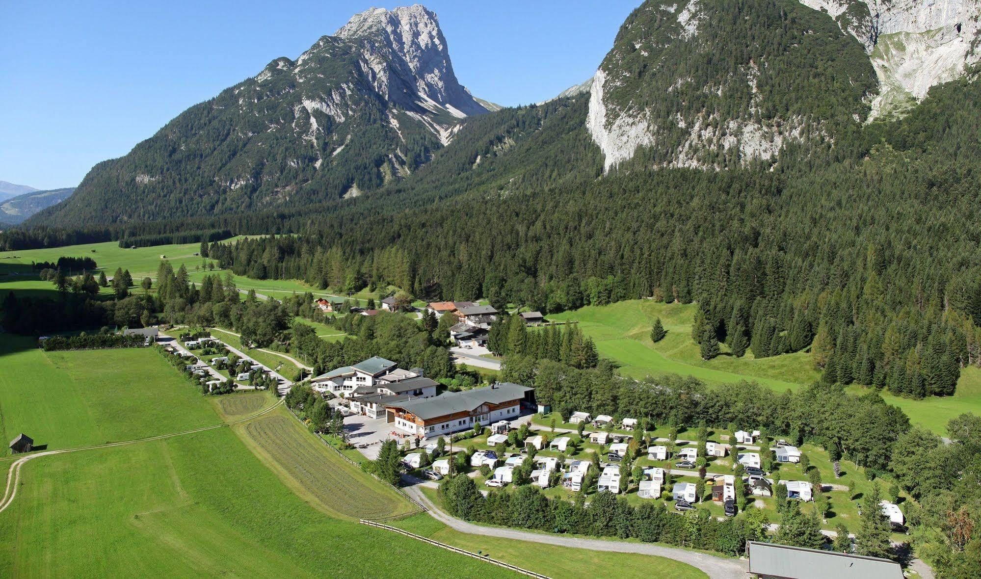 Hotel EuroParcs Leutasch-Seefeld Exterior foto